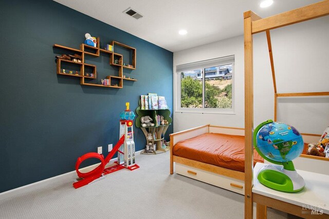 1800 London Dr, Benicia, CA 94510 - bedroom featuring carpet flooring, recessed lighting, and baseboards