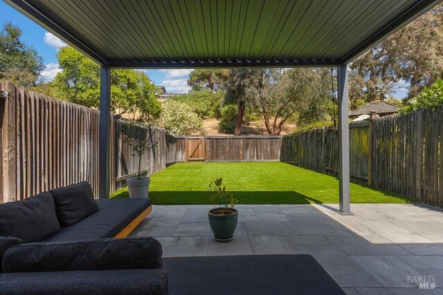 1800 London Dr, Benicia, CA 94510 - view of patio / terrace