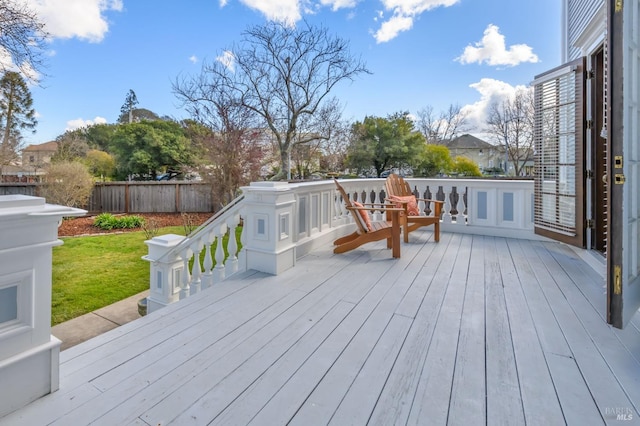 8 Keller St, Petaluma, CA 94952 - view of wooden terrace