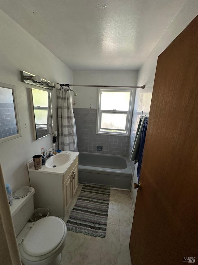 17 Sonora Way, Corte Madera, CA 94925 - full bath with shower / bathtub combination with curtain and vanity