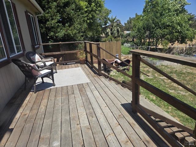292 Palm Ave, Penngrove, CA 94951 - view of wooden terrace