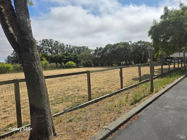 292 Palm Ave, Penngrove, CA 94951 - view of yard