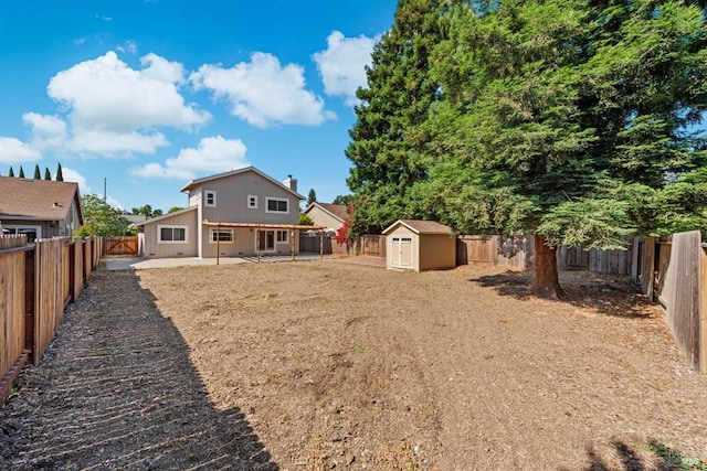 431 Inverness Way, Vacaville, CA 95687 - fenced backyard with a patio