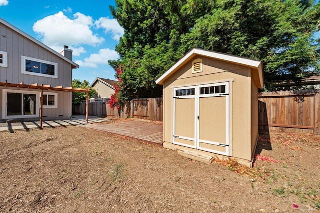 431 Inverness Way, Vacaville, CA 95687 - view of shed with a fenced backyard