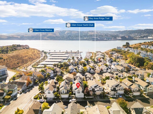 15 Marina Ridge Ct, Vallejo, CA 94591 - view of property location featuring a large body of water and nearby suburban area