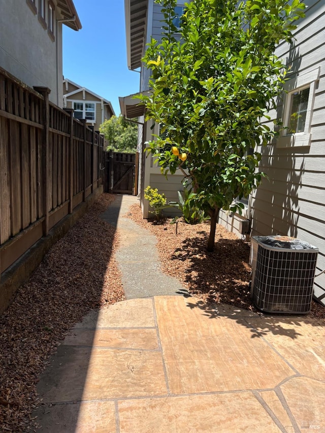 5 Sequoia Rd, San Rafael, CA 94903 - view of yard featuring a patio and a gate