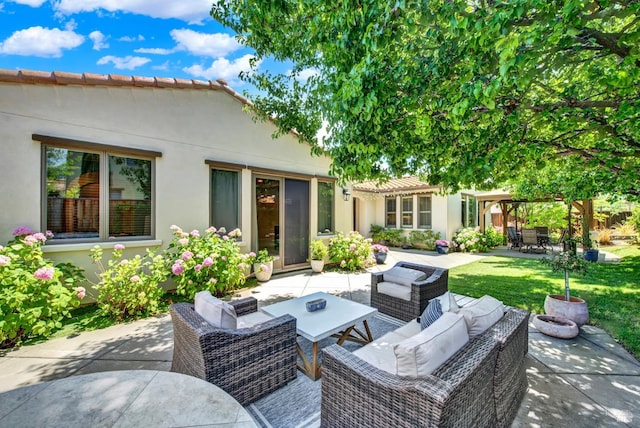 2986 Pebble Beach Cir, Fairfield, CA 94534 - view of patio featuring an outdoor hangout area and outdoor dining area