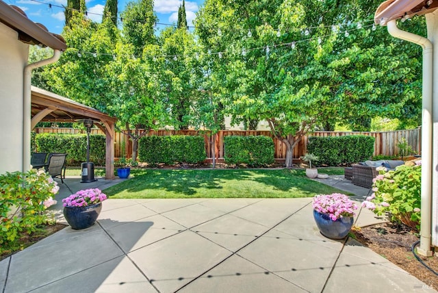 2986 Pebble Beach Cir, Fairfield, CA 94534 - view of patio featuring an outdoor hangout area