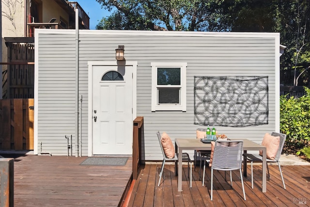 1572 Vista St, Oakland, CA 94602 - deck featuring outdoor dining space