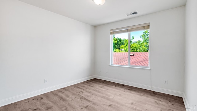 9149 Windsor Rd, Windsor, CA 95492 - spare room with wood finished floors and baseboards