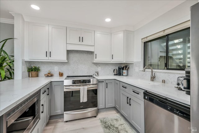 848 Acorn Way, Napa, CA 94558 - kitchen with stainless steel appliances, a sink, gray cabinets, light stone counters, and recessed lighting