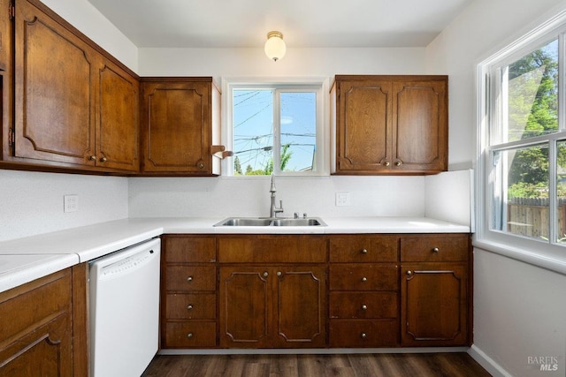 1408 Carl Ave, Vallejo, CA 94590 - kitchen with dishwasher, a sink, and plenty of natural light