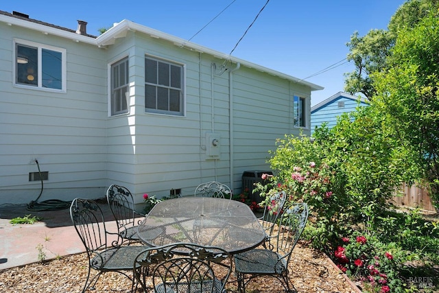 1408 Carl Ave, Vallejo, CA 94590 - view of patio / terrace featuring outdoor dining space