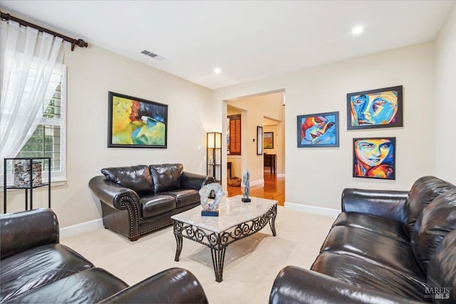 428 Lloyd Ct, Benicia, CA 94510 - living room featuring baseboards, light carpet, and recessed lighting