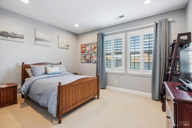 428 Lloyd Ct, Benicia, CA 94510 - bedroom featuring light carpet, recessed lighting, and baseboards