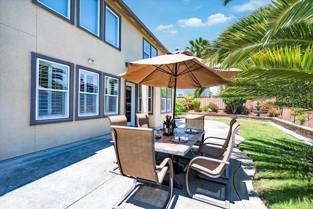 428 Lloyd Ct, Benicia, CA 94510 - view of patio featuring outdoor dining space