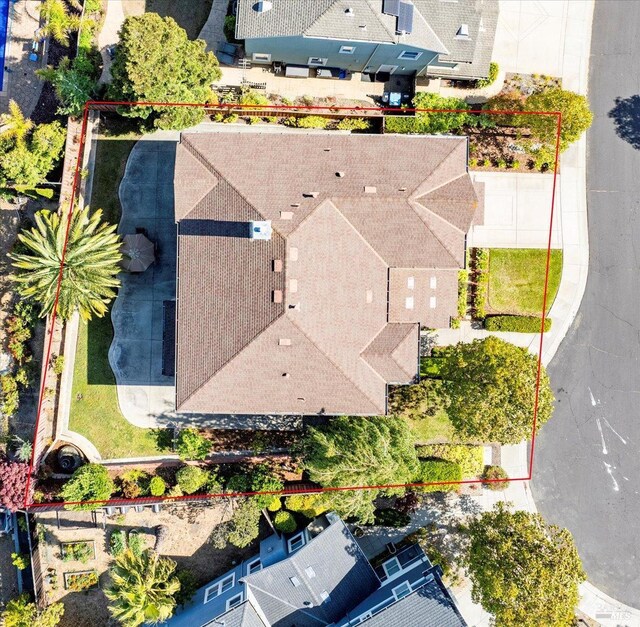 428 Lloyd Ct, Benicia, CA 94510 - aerial view of property's location with property parcel outlined