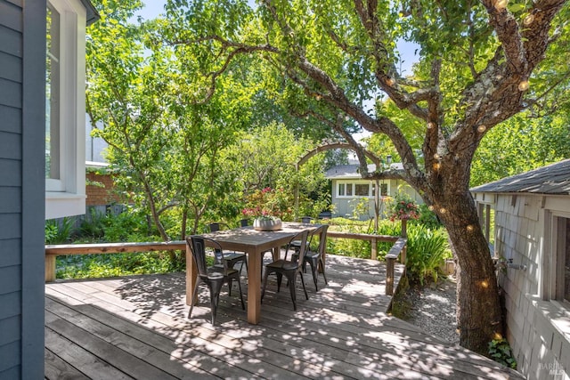 304 Laurel Way, Mill Valley, CA 94941 - wooden terrace with outdoor dining space