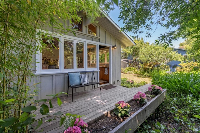 304 Laurel Way, Mill Valley, CA 94941 - wooden deck featuring a sunroom