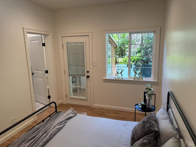 1529 San Anselmo Ave Unit A B, San Anselmo, CA 94960 - bedroom with wood finished floors and baseboards