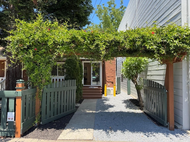 1529 San Anselmo Ave Unit A B, San Anselmo, CA 94960 - view of property exterior featuring a gate