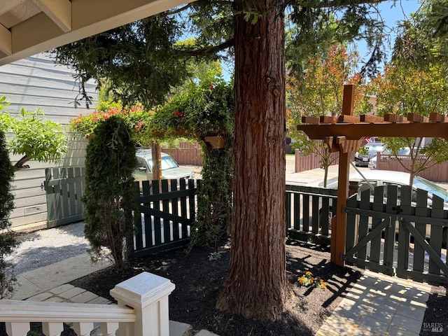 1529 San Anselmo Ave Unit A B, San Anselmo, CA 94960 - deck with a gate