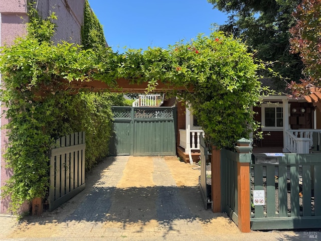1529 San Anselmo Ave Unit A B, San Anselmo, CA 94960 - view of gate