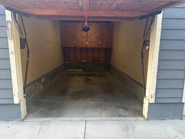 143 Sea Crest Cir, Vallejo, CA 94590 - garage featuring a garage door opener