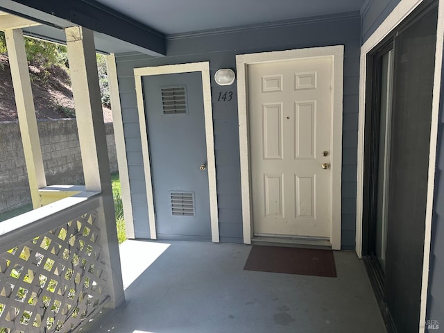 143 Sea Crest Cir, Vallejo, CA 94590 - property entrance featuring a porch