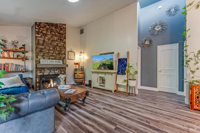 29 Pine Tree Cir, Cotati, CA 94931 - living area featuring wood finished floors and a fireplace