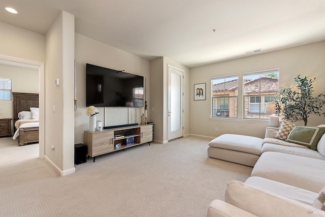 180 Healdsburg Ave Unit B, Cloverdale, CA 95425 - living area featuring light carpet and recessed lighting