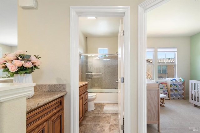180 Healdsburg Ave Unit B, Cloverdale, CA 95425 - full bathroom featuring enclosed tub / shower combo and vanity