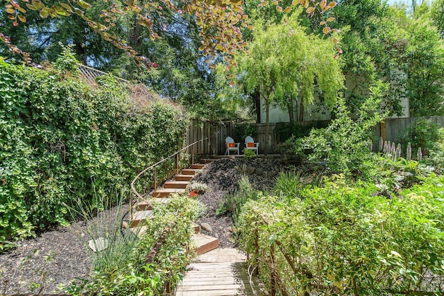 210 San Francisco Blvd, San Anselmo, CA 94960 - fenced backyard featuring stairs