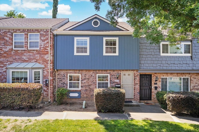 4014 Knoll Top Ct, Carmichael, CA 95608 - townhome / multi-family property with brick siding