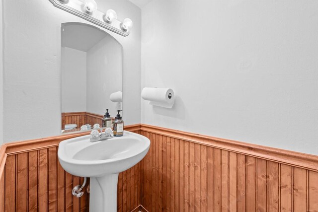 4014 Knoll Top Ct, Carmichael, CA 95608 - bathroom with a wainscoted wall and wooden walls