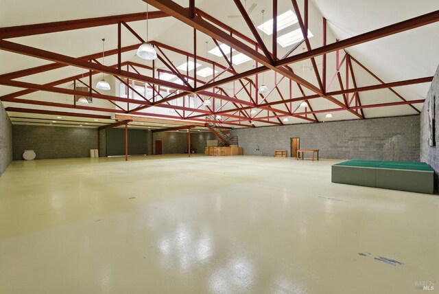 11018 Moonshine Rd, Sebastopol, CA 95472 - view of garage