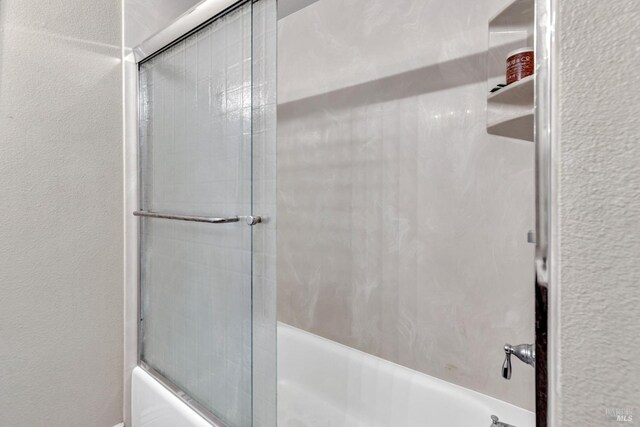1130 W 9th St, Benicia, CA 94510 - full bathroom with bath / shower combo with glass door