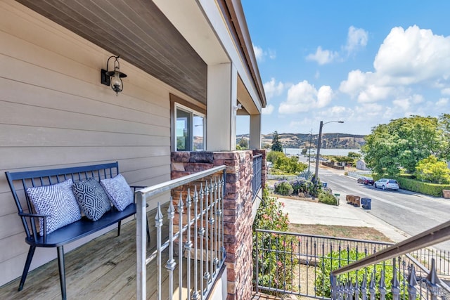 1130 W 9th St, Benicia, CA 94510 - view of covered porch