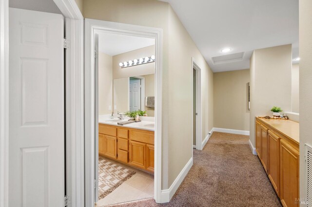 479 Jasper Ct, Benicia, CA 94510 - full bath with double vanity and carpet floors
