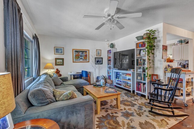 2720 Laurel St, Napa, CA 94558 - living area featuring a ceiling fan and wood finished floors