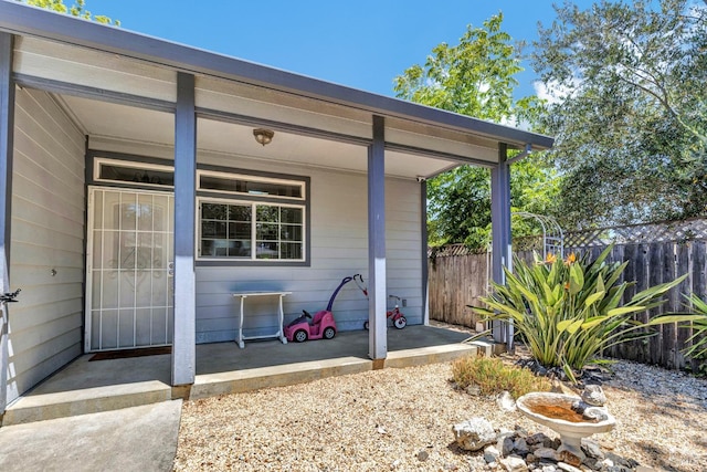2720 Laurel St, Napa, CA 94558 - property entrance with covered porch