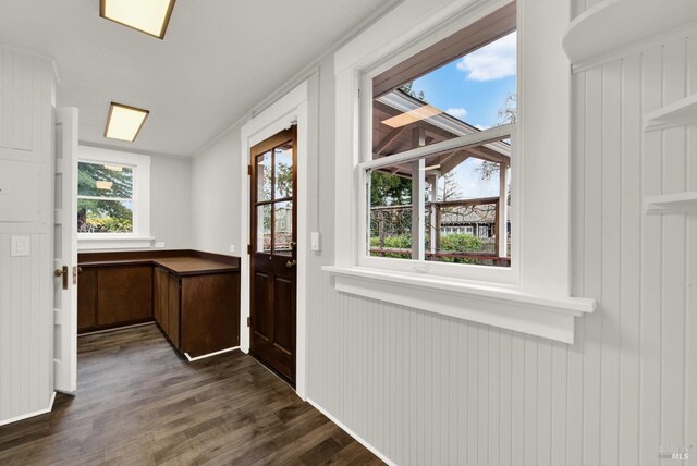 1763 2nd St, Napa, CA 94559 - doorway to outside with dark wood-type flooring