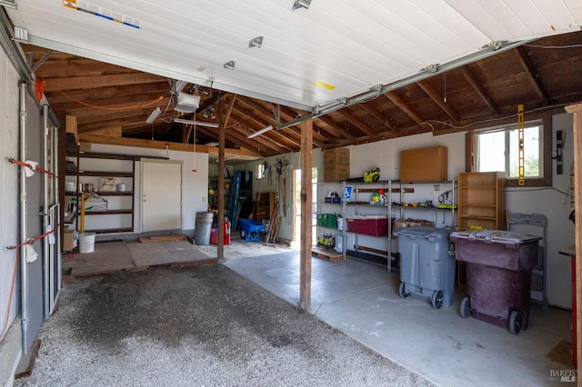 2290 Woolsey Rd, Fulton, CA 95439 - garage with a garage door opener