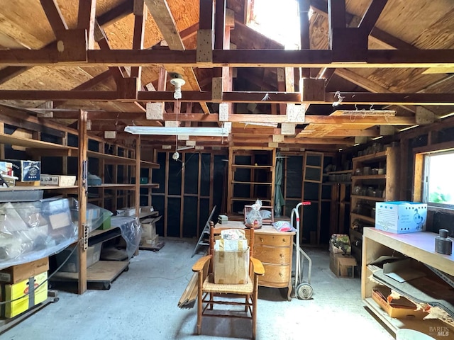 716 Mountain View Ave, Petaluma, CA 94952 - view of garage