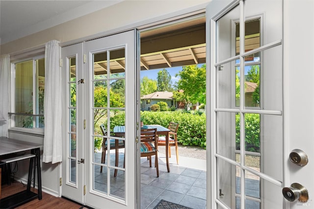 406 White Oak Dr, Santa Rosa, CA 95409 - doorway with french doors