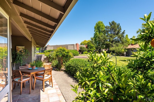 406 White Oak Dr, Santa Rosa, CA 95409 - view of patio / terrace featuring outdoor dining space