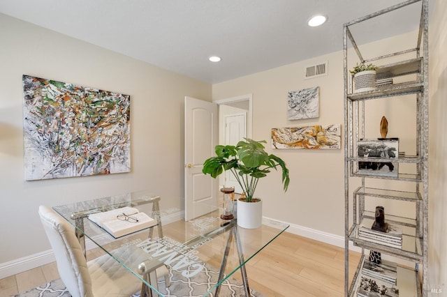 510 Hastings Dr, Benicia, CA 94510 - office featuring light wood-style flooring and recessed lighting