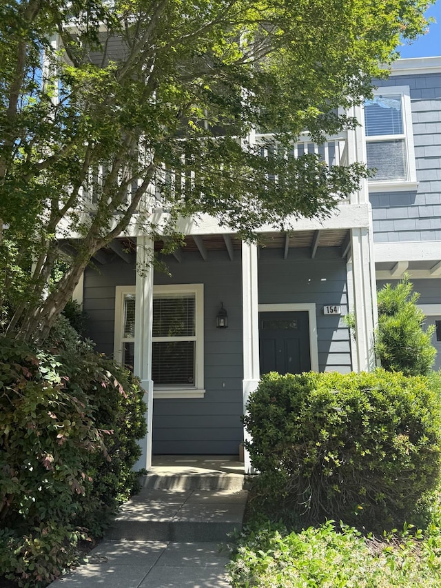 154 Piper Ln, Sonoma, CA 95476 - doorway to property with a porch
