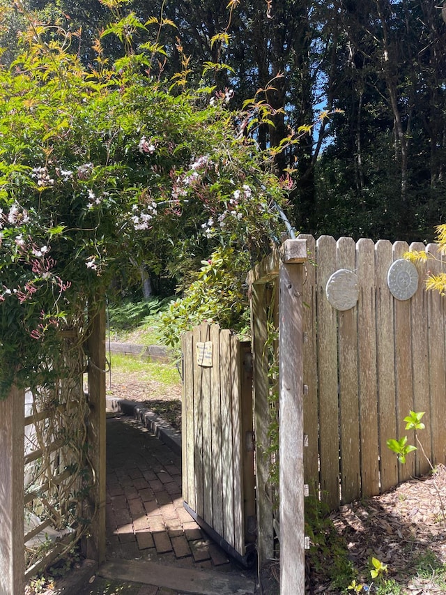32691 Pearl Dr, Fort Bragg, CA 95437 - view of gate