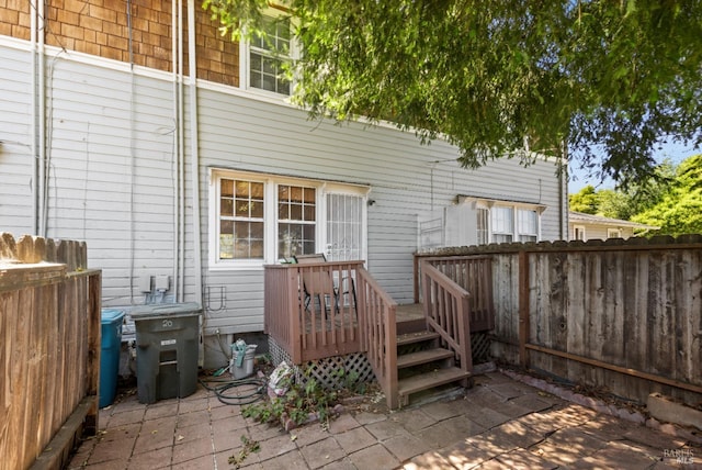 20 Selfridge St, Vallejo, CA 94590 - back of property featuring a wooden deck